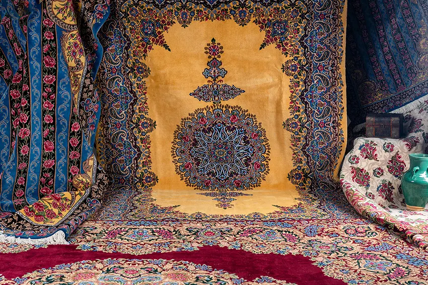 فرش نفیس, فرش نفیس ایرانی, شستشوی فرش نفیس در قالیشویی سیاوش